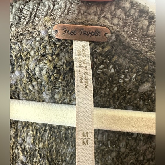 Free People Olive Green Jeepster Honeycomb Wool Sweater Women’s Size Medium - Picture 3 of 12
